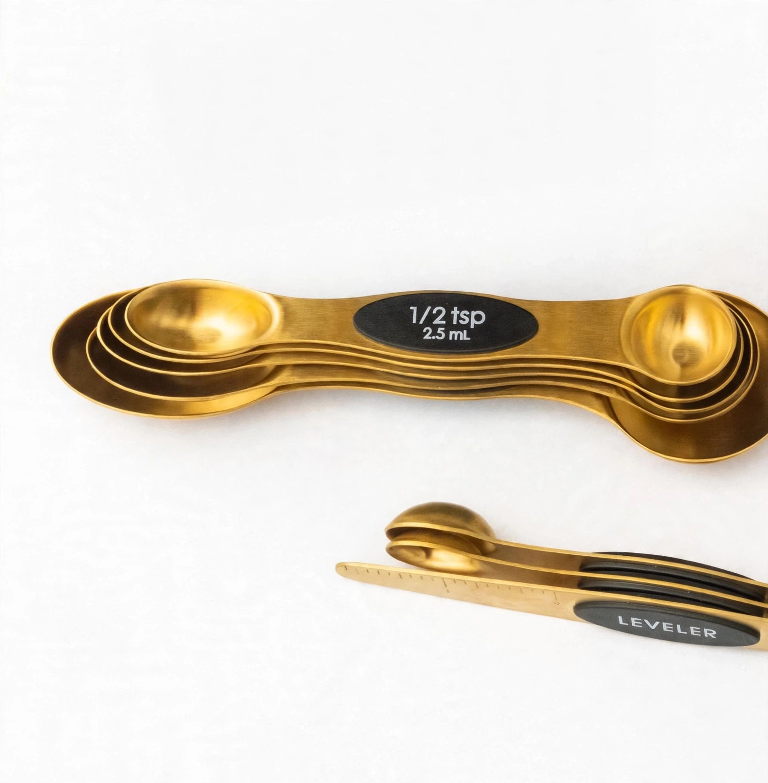 Aura Gold Magnetic Measuring Spoons- 8 Piece Luxury Set with Leveler